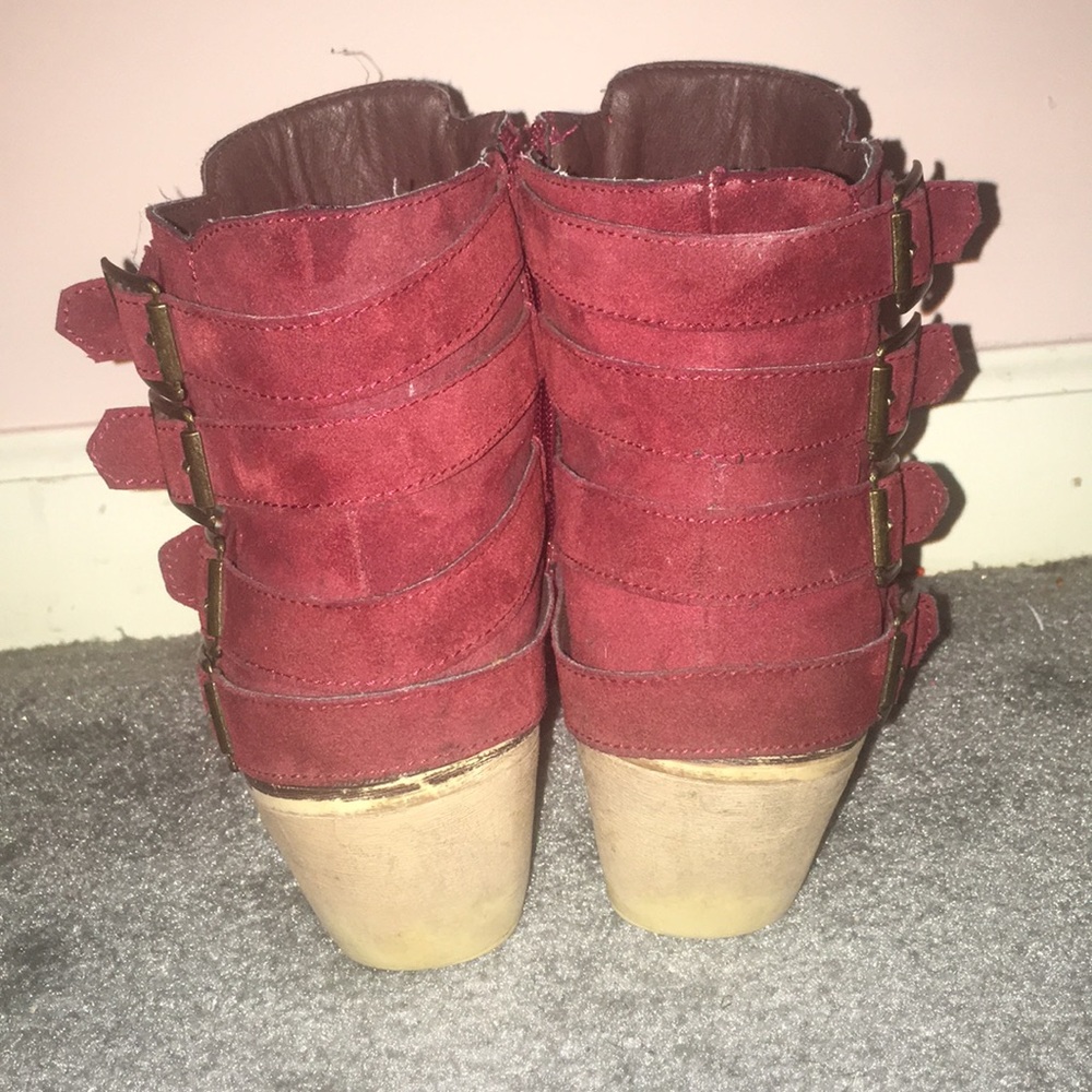 Red bootie - Picture 3 of 4